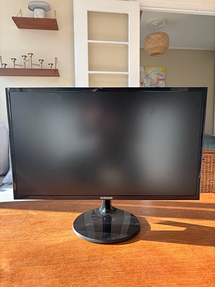 Product image 1 of 8