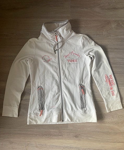 Product image 2 of 17