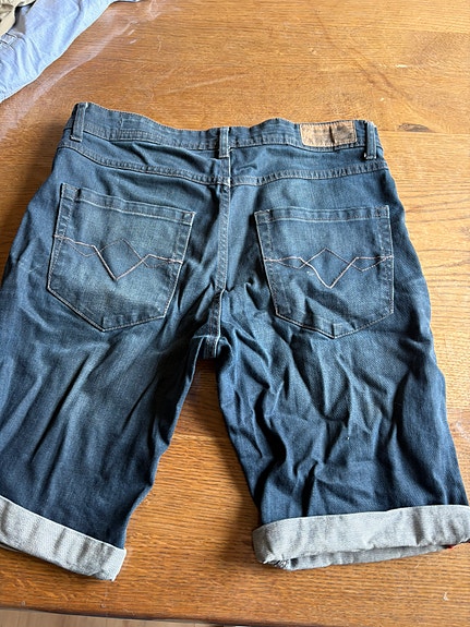 Product image 11 of 36