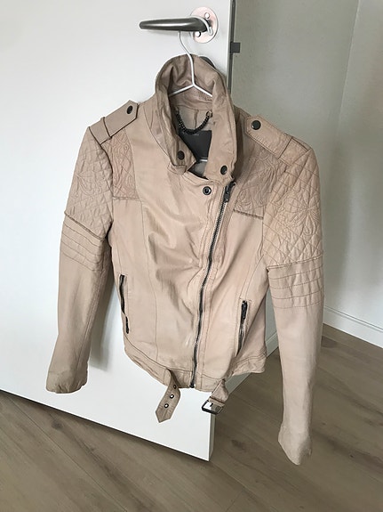 Product image 3 of 11