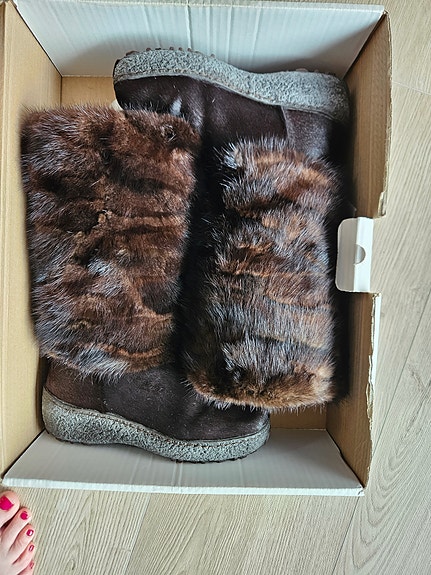 Product image 11 of 12