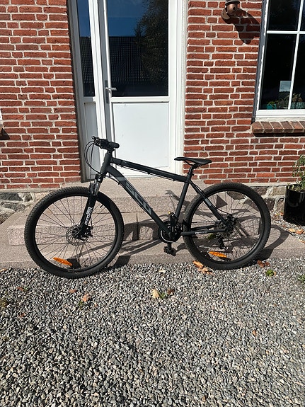 Product image 1 of 8