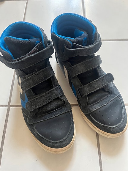 Product image 1 of 7