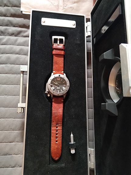 Product image 4 of 25