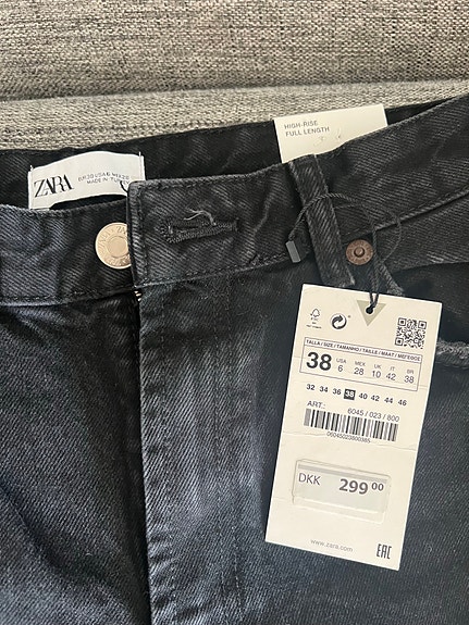 Product image 27 of 39