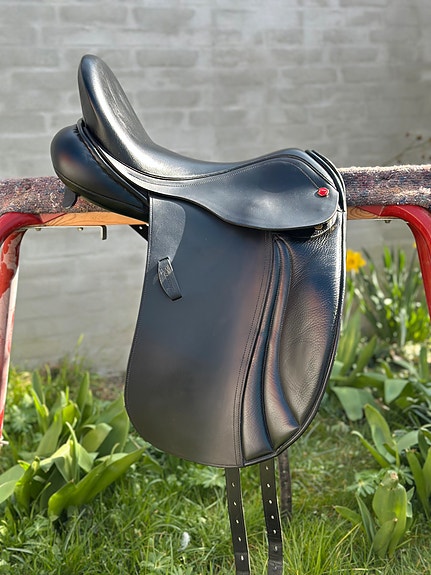 Product image 1 of 8