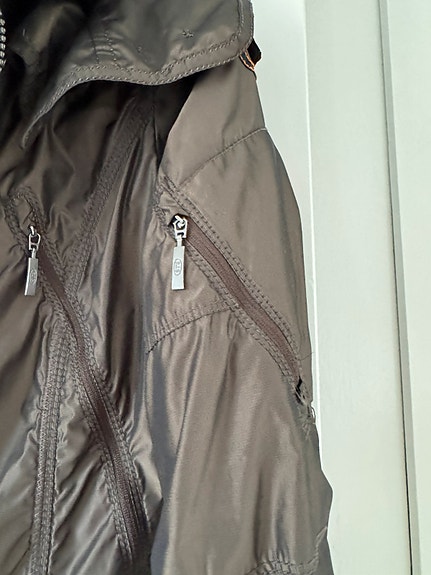 Product image 12 of 12