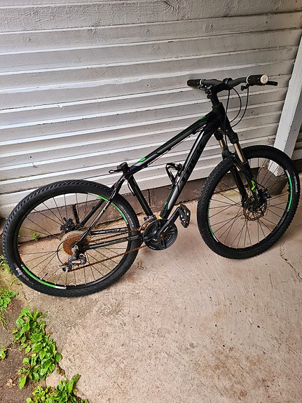 Product image 1 of 3