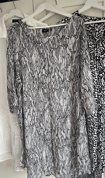 Product image 2 of 14
