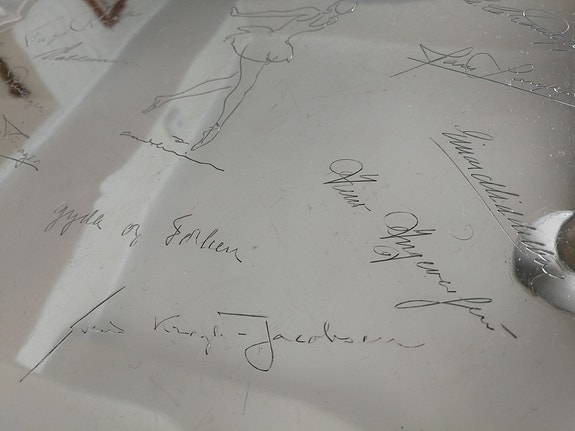 Product image 6 of 8