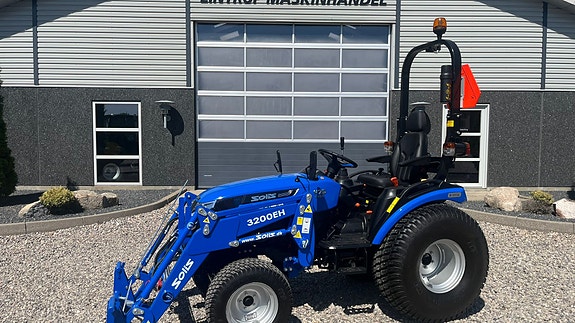 Solis H26 HST Turfdæk og Frontlæsser