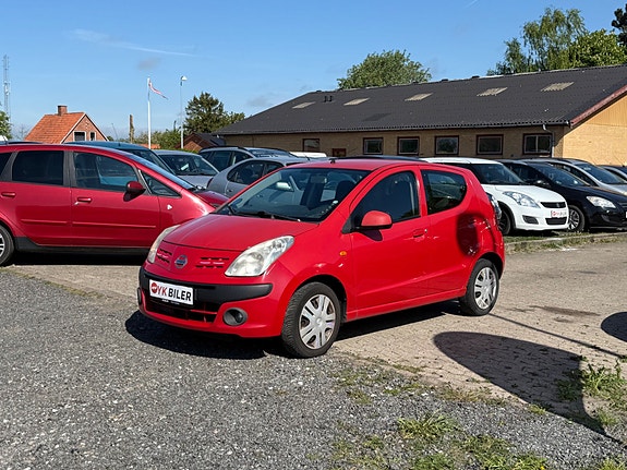 Nissan Pixo