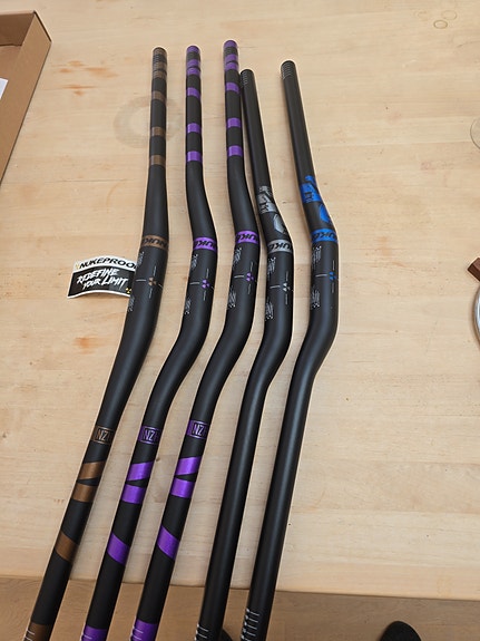 Product image 1 of 8