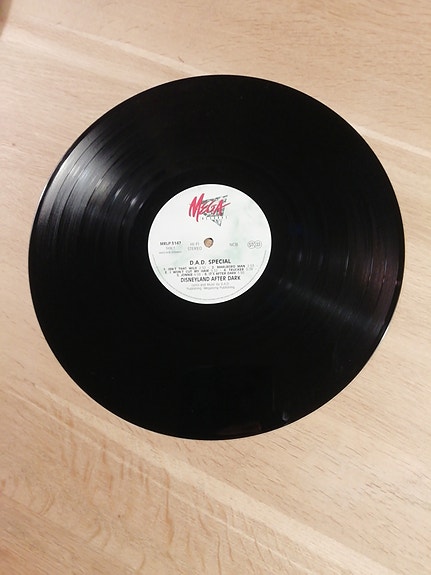 Product image 8 of 9