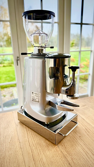 Product image 1 of 8