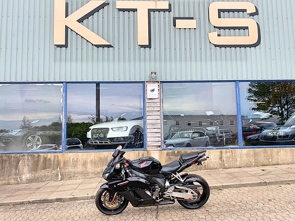 Honda CBR 1000 RR Fireblade