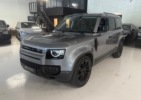 Land Rover Defender 110