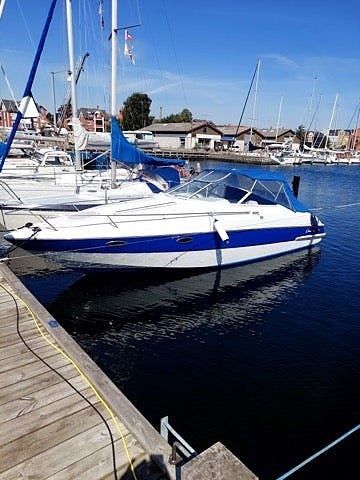 Chris Craft 268 Concept, Twin OMC 5.0 V8 / Cobra