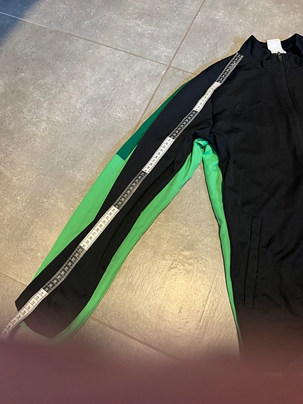 Product image 16 of 16