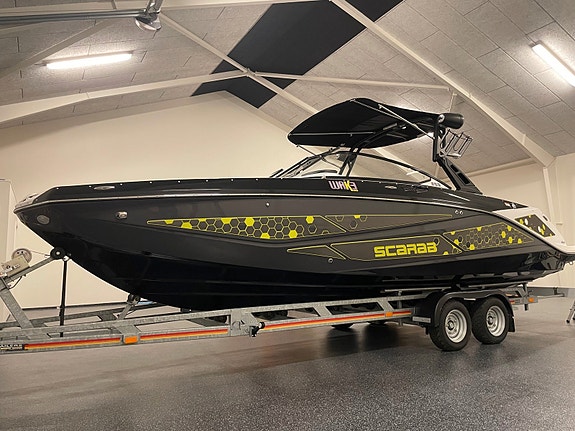 SPAR ca. 750.000,-  Næsten ny JetBåd - SCARAB 255 Wake - 27 fods, Det ypperste !