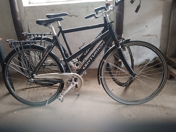 Product image 1 of 3