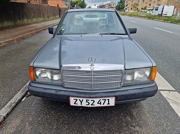 Mercedes 190 E