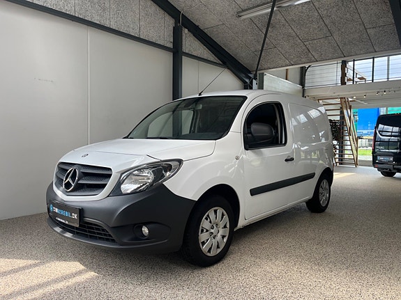 Mercedes Citan 109