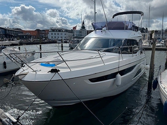 Bavaria R 40 Fly m/ Joystck