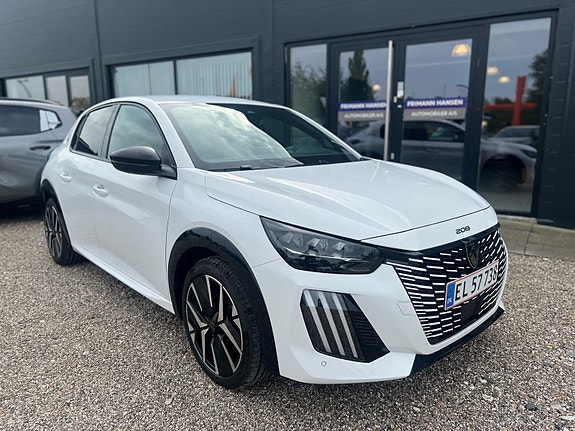 Peugeot e-208