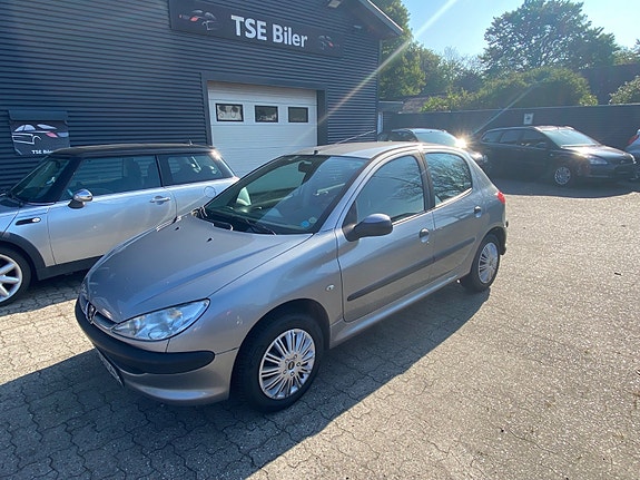 Peugeot 206
