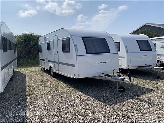 Adria Aviva 522 PT 3 køjer