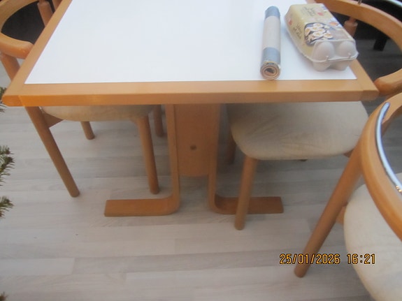 Product image 1 of 8