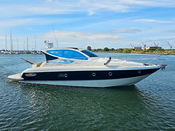 Cranchi Mediterranee 43 HT Volvo Penta IPS-600 2007Joystick control