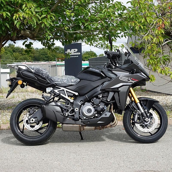 Suzuki GSXS 1000 GX