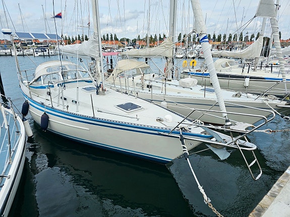 Forgus 31 Volvo Penta MD2B - Bogprop/Värmare/El. ankarspel