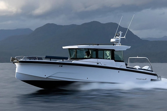 Axopar 29 XC Cross Cabin - Twin Mercury F200 2025