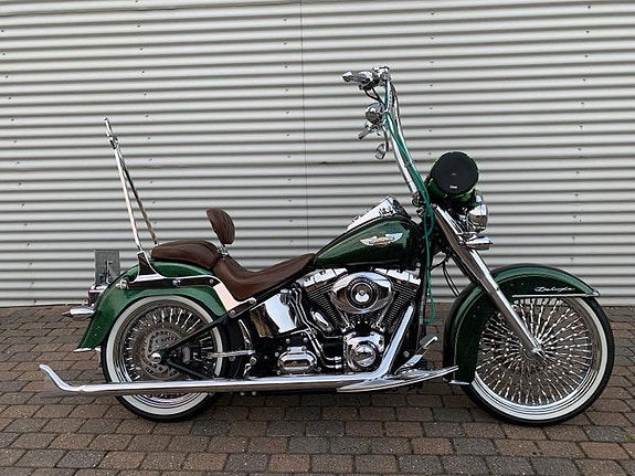 Harley-Davidson FLSTN Softail Deluxe