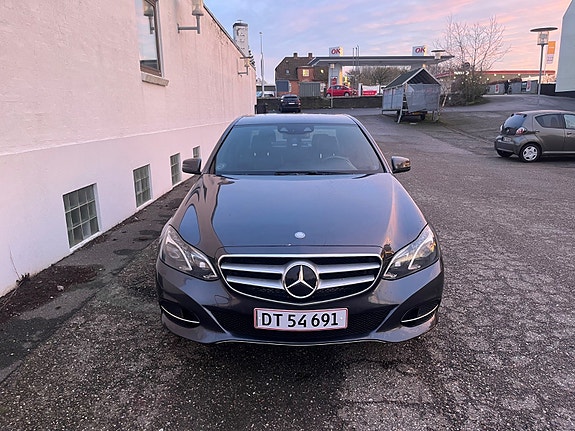 Mercedes E220