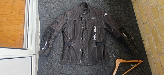 Product image 1 of 8