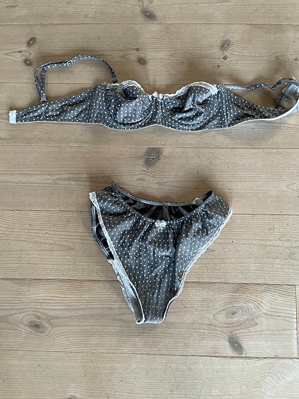 Product image 1 of 4