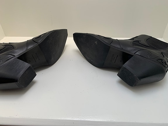 Product image 16 of 23