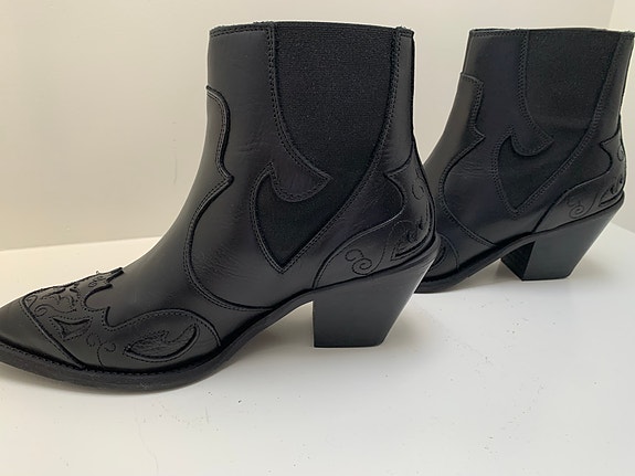 Product image 13 of 23