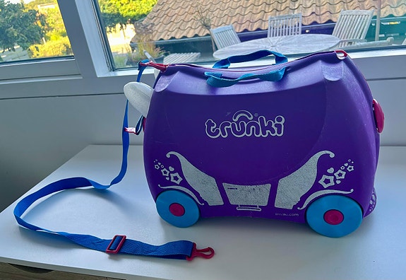 Product image 1 of 2