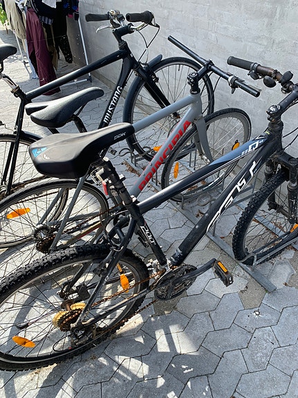 Product image 1 of 4