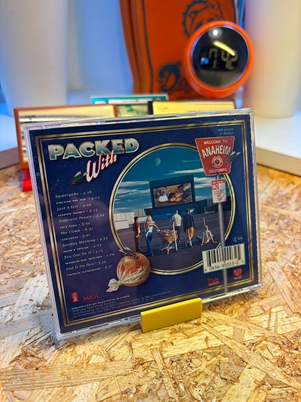 Product image 2 of 3