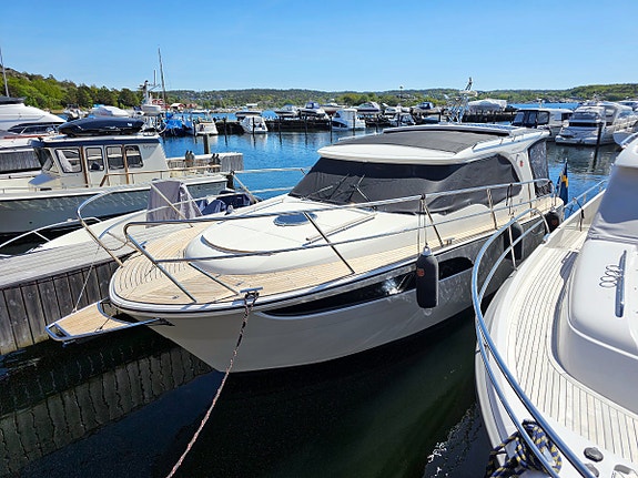 Marex 310 Sun Cruiser 2021 Volvo Penta D4-320 EVC