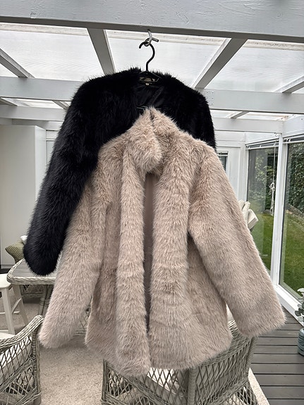 Product image 1 of 8