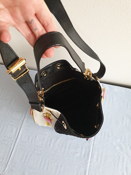 Product image 17 of 22