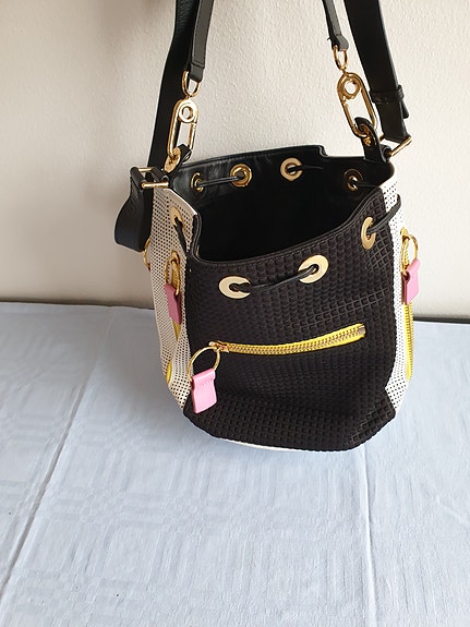Product image 16 of 22