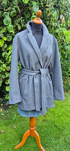 Product image 1 of 8